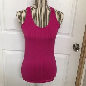 ALO WOMENS TANK SIZE S